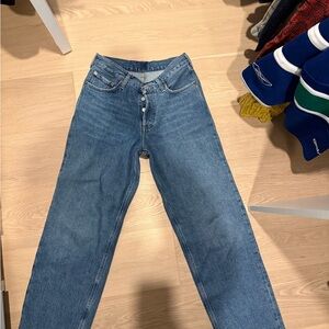 A GOLDE V WAIST BAGGY Jeans